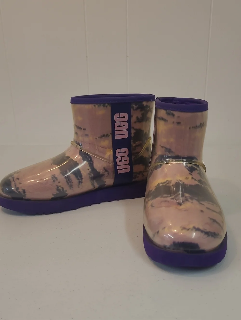 UGG Classic Clear Mini Marble Boots Purple and Pink Waterproof Women's Size 8